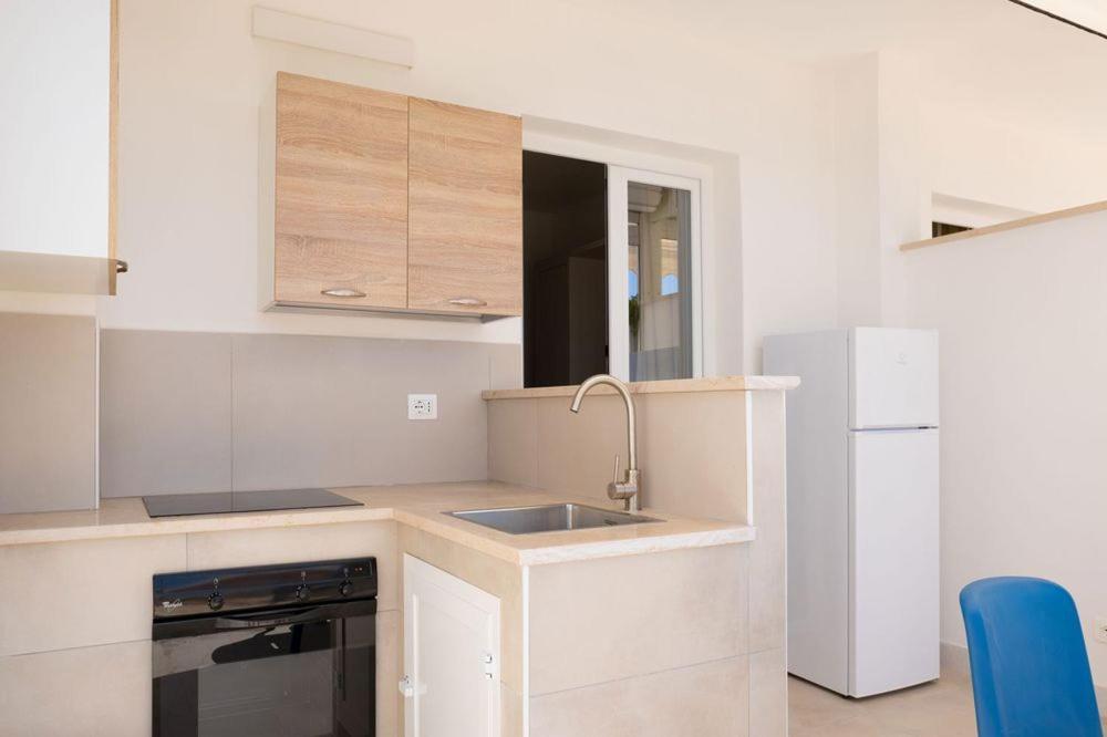 Scirocco Boutique Eco Hotel Torre Pali Ngoại thất bức ảnh